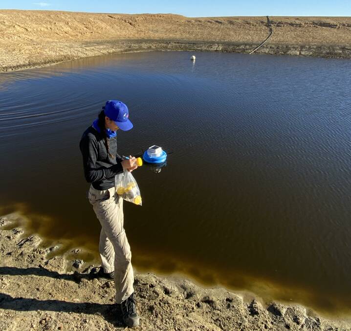 The SW WA Hubs transformational projects are investigating a diverse range of topics, including understanding the emissions profile of farm dams. Centre for Water and Spatial Science graduate, Emily Kelly, collecting samples for The University of Western Australias project on monitoring methane emissions from WA farm dams.