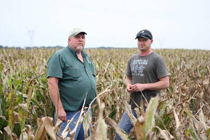 Newdegate grower Simon Cugley (right), with a Roundup Ready corn farmer in Moline, Illinois. Photo courtesy of Shea Walsh.