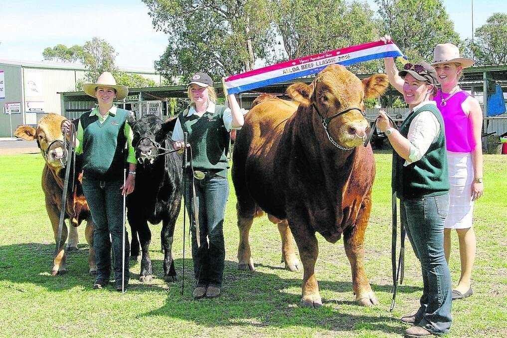 The Morrisvale Limousin stud, Donnybrook, won the Alcoa Beef Classic for the best team of three animals at the recent Harvey Show. With the winning group are handlers Laurena Parks (left) and Chelsea Kelly, Morrisvale co-principal Casey and judge Kate Fairlie, Mount Gambier, South Australia.