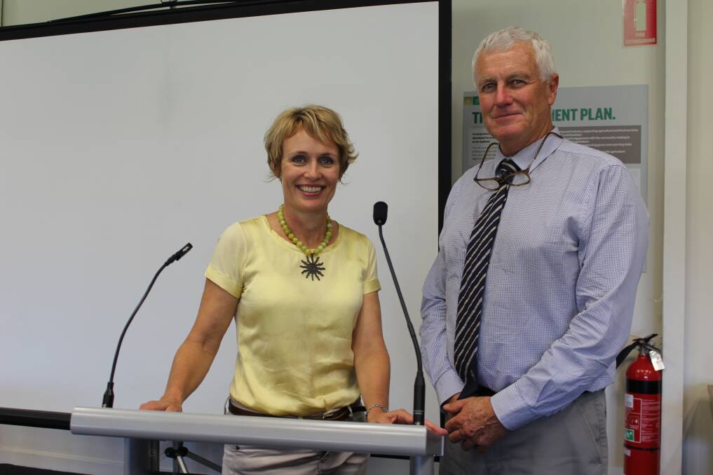 The Sheep Alliance of WA executive officer Esther Jones and chairman Craig Heggaton deliver the draft plan to members.