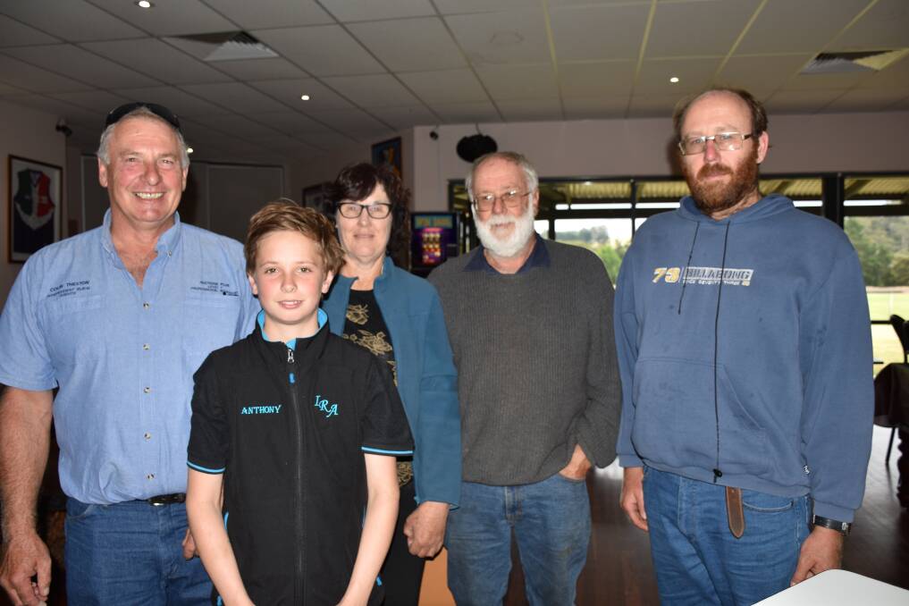 Independent Rural Agents co-principal Colin Thexton (left) and son Anthony with Susan, David and Glenn Mead, Boyup Brook, who sold 54 store steers and heifers at Monday's IRA sale.