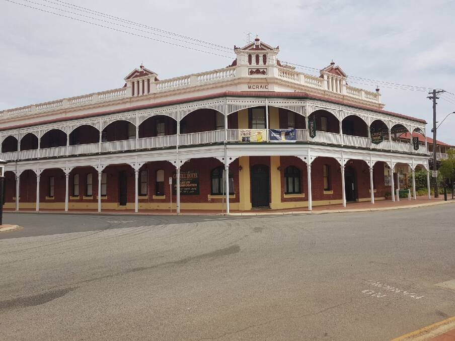 Built on a corner on the main street, York’s Castle Hotel is the oldest existing inland hotel in Western Australia.