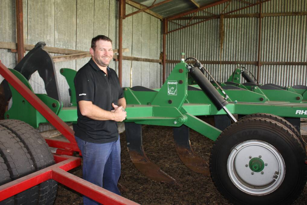  Jared Steinohrt with his Gessner Rhino Ripper which he purchased in Queensland.