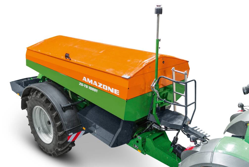 The new AMAZONE ZG-TS boasts a 10,000 litre hopper, a working width of 54 metres (178ft) and an operating speed of up to 30 kilometres an hour. 