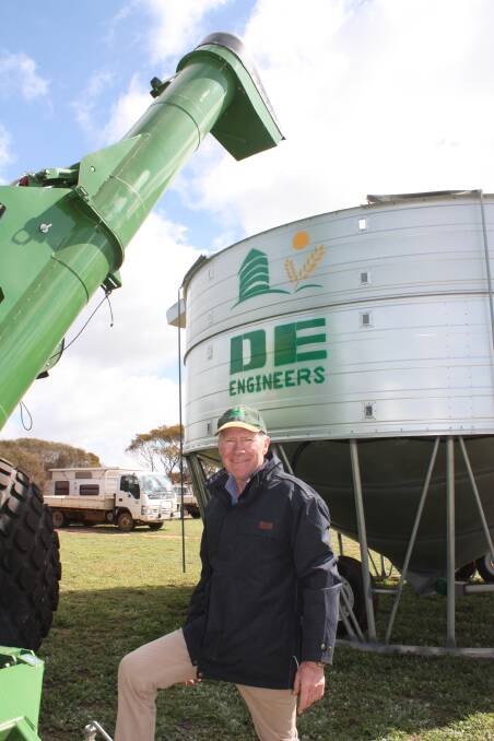 DE Engineers principal Kevin Prater was busy playing with a remote-controlled, electric clutch on the auger of the Asconelli chase bin at last week's Newdegate Machinery Field Days. See story.