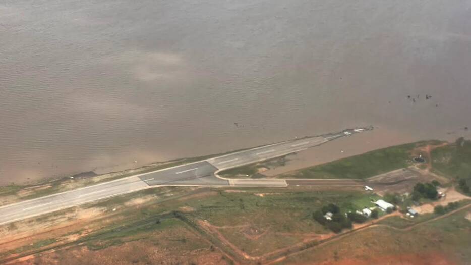 Floodwaters are preventing RFDS airplanes from using the Fitzroy Crossing airstrip. Picture by pilot Thomas Puttick.