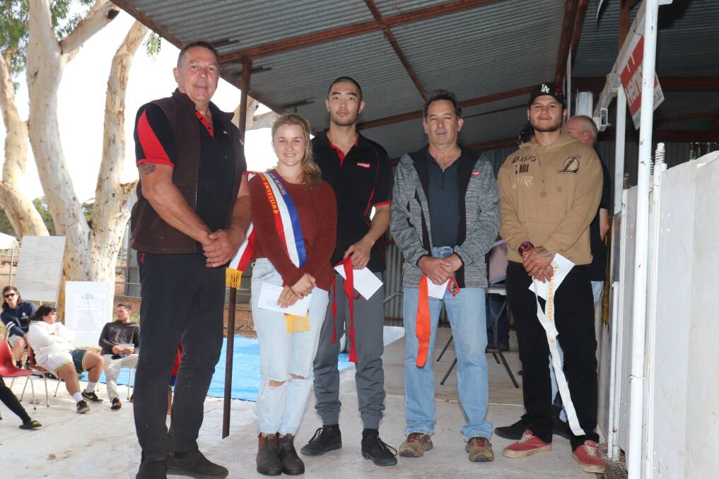 Heineger territory sales manager and sponsor Todd Wegner, is with the senior shearing placegetters, with Danielle Mauger, Boyup Brook who was first, Robbie Stewart, Northam, second, Kevin Dawson, Dowerin, third and Matane Takarangi, Wagin, fourth.