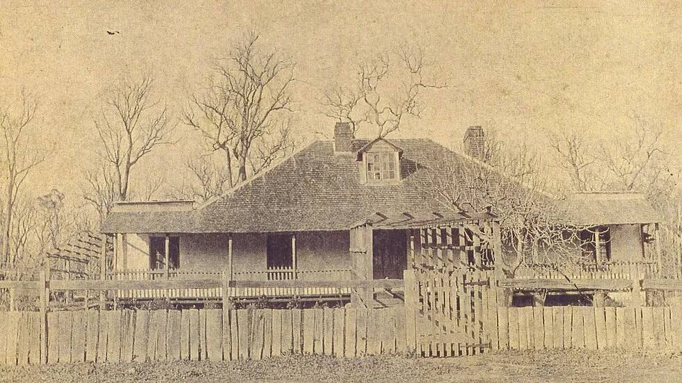The Mahogany Creek Inn (photographed in 1902) was a hub for Northam locals, and had important significance sitting along the route to the early agricultural and development areas of the State. Photo: Mundaring and Hills Historical Society.