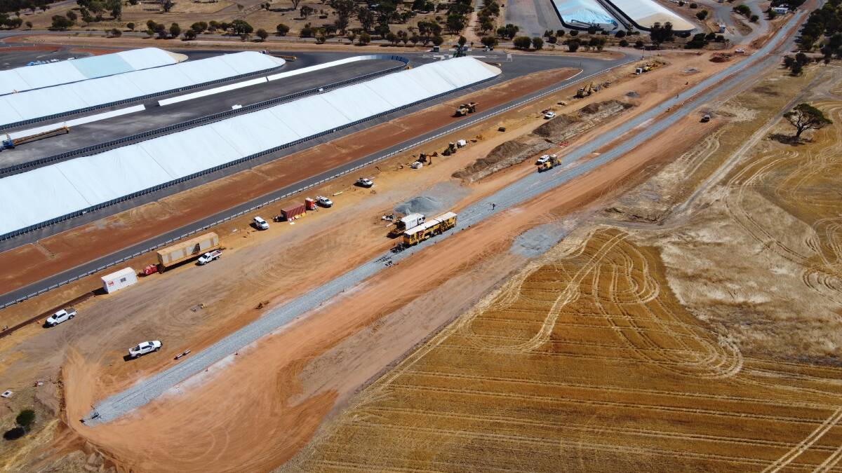 Progress at the Brookton rail siding, which was originally forecast by CBH to be completed by the end of the year. At the current rate of construction, it appears that itll be finished much sooner.