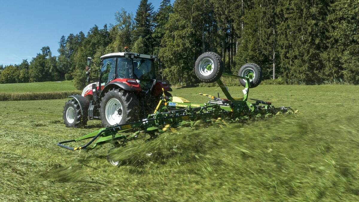 The new Krone Vendro Trailing Tedder in action. Photo supplied.