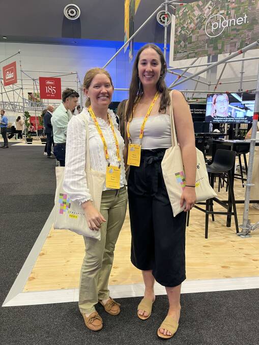 University students Annette Bowen (left) and Oaklee Treasure from the Wheatbelt attended the recent evokeAG conference in Perth thanks to sponsorship from Lumen Wheatbelt Regional University Study Hubs,