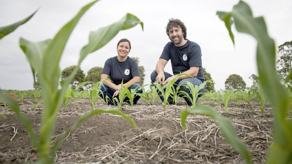 Dr Hanabeth Luke (left) and Dr Adam Canning (right) are looking for 60 growers to help with a GRDC research investment exploring current cropping methods, with a focus on regenerative agriculture.