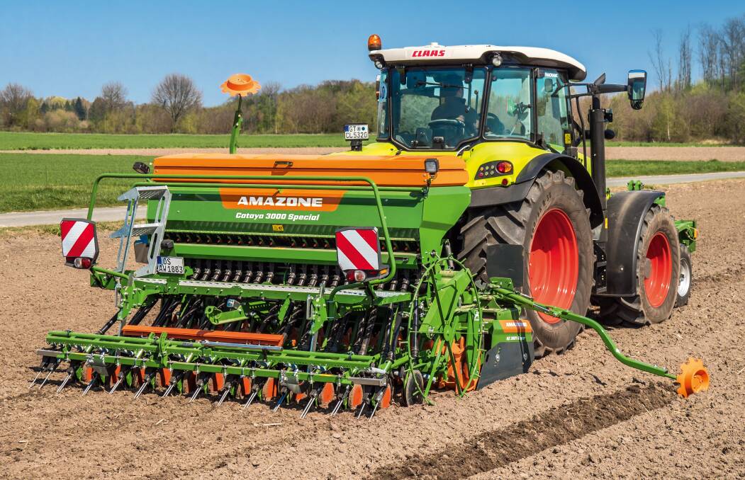 The Cataya 3000 special gets back to basics, fitting the Amazone range of rotary harrows and cultivators, a large diameter wheel provides even, uninterrupted metering.