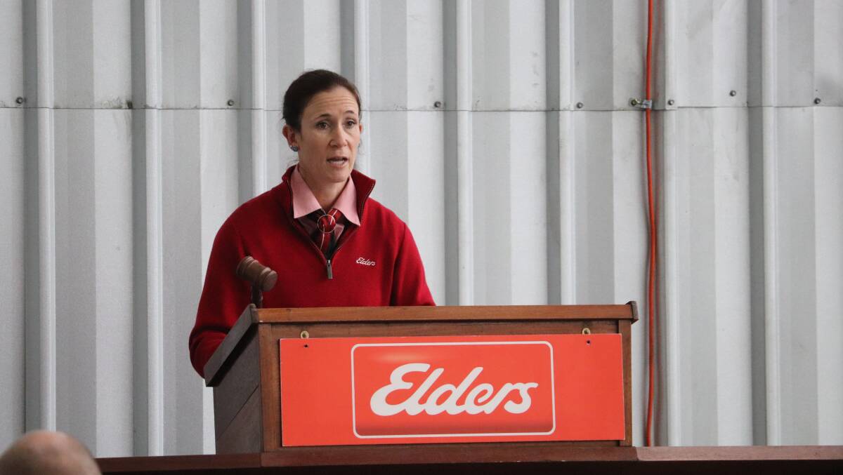 Elders wool auctioneer Alice Wilsdon achieved a 100 per cent clearance rate in the fleece auctions at the Western Wool Centre on week 48 of the sales calander.