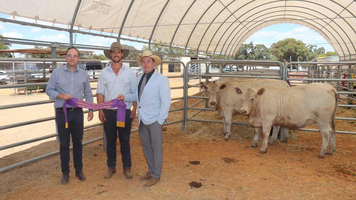 The grand champion pair of heifers was exhibited by the Southend Murray Grey stud, Katanning. With the heifers were sponsor Unigrain co-chief executive officer Andrew May (left), Southend stud co-principal Kurt Wise and judge Rob Onley, Candy Mountain Cattle, Noorat, Victoria.