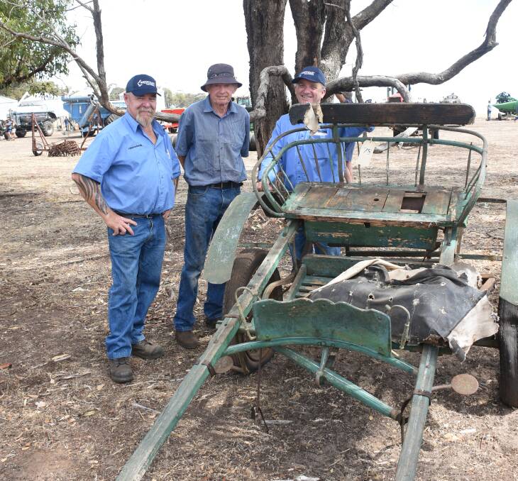 Checking out the horse-drawn buggy before the sale were Westcoast Wool & Livestock representative Boyup Brook, Brenton Tynan (left), Roydon Gooding, Darkan and Westcoast Wool & Livestock auctioneer Chris Hartley. The buggy received plenty of attention during the sale before selling for $600.