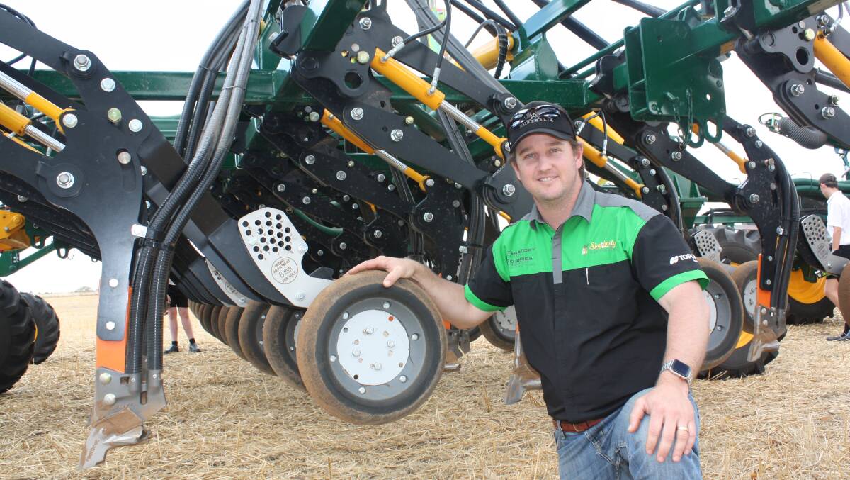 According to Simplicity Australia product development manager Walter Law, the new Territory bar has been designed to provide high trash flow capability with ground-following characteristics via parallelogram planting units. 