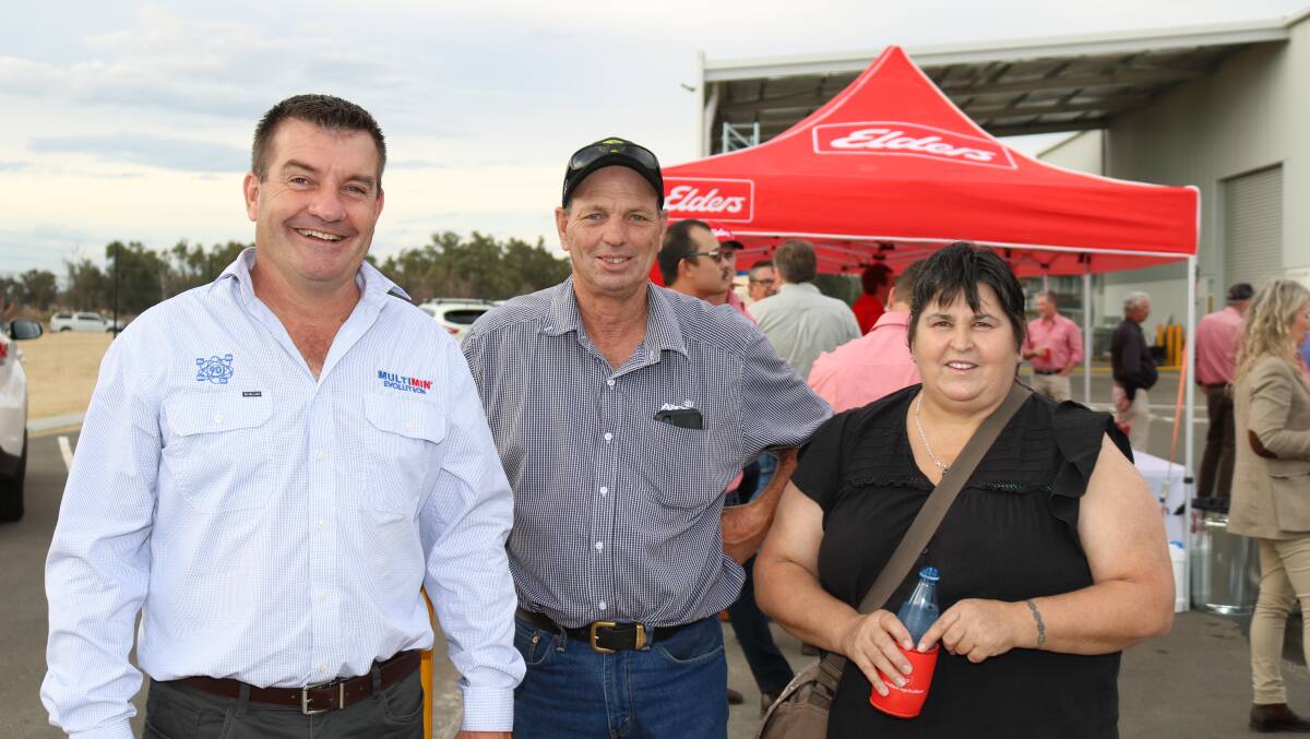 Virbac northern area sales manager Darren Hendry (left), caught up with AFGRI Carnamah manager Wayne Barry and Rosemary Haines, Gingin.