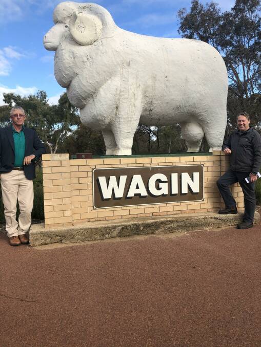 Wagin Shire president Phillip Blight (left) with Federal member for O'Connor Rick Wilson in Wagin.