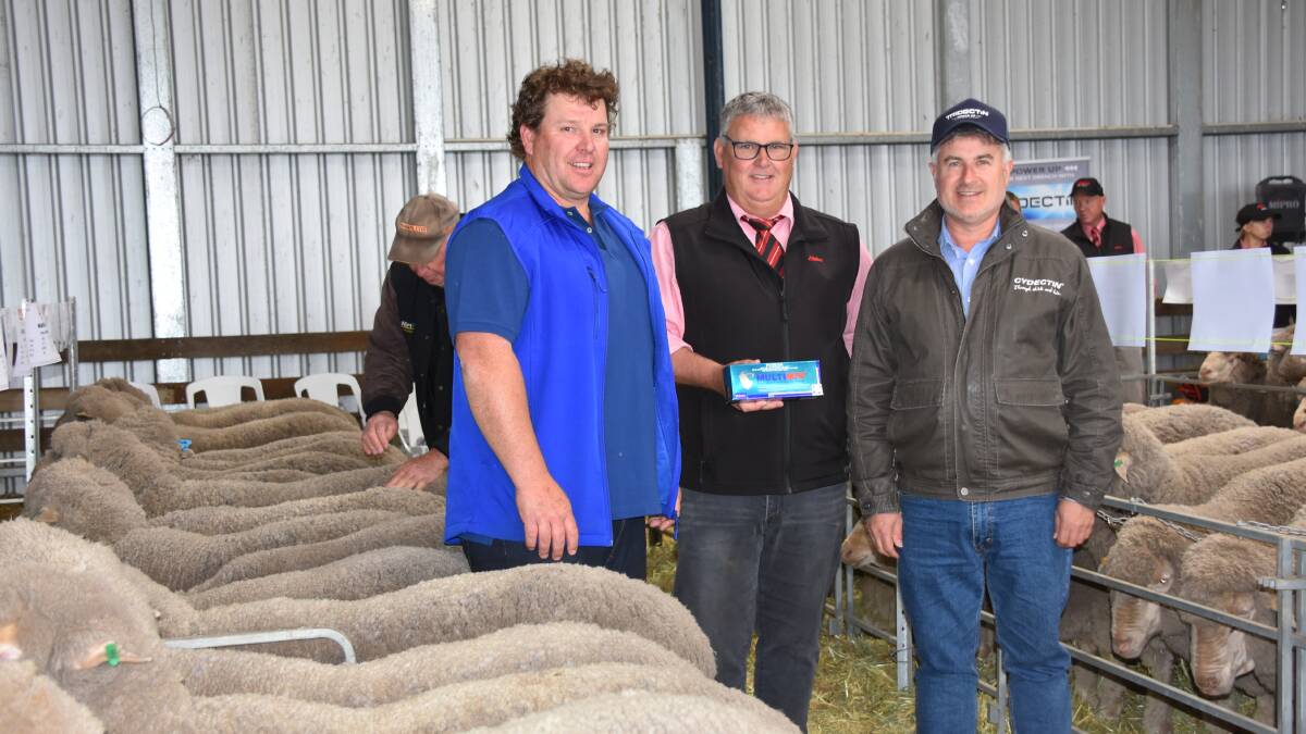 Virbac donated a prize for the volume buyer at last week's Warralea on-property ram sale at Gairdner and it went to KD Power Pastoral Co, Busselton, who purchased through Elders Darkan agent Wayne Peake (centre). With Mr Peake are Warralea stud principal Jarrod King (left) and Virbac South Eastern WA area sales manager Tony Murdoch.