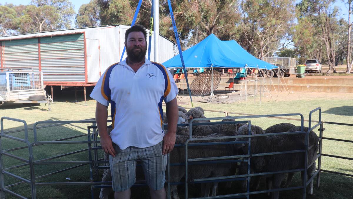 Runner up for the ewe hogget competition was Murray Saunders, Narrogin, with a score of 73/90 points.