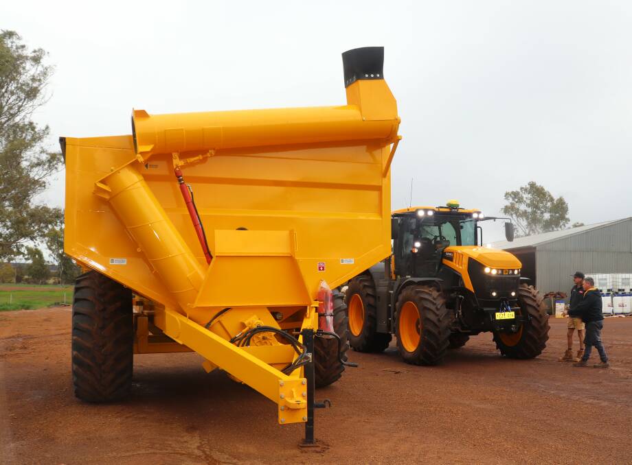 The Wongan Chaser has a 2.8 metre long PTO-driven discharge auger which can unload about four tonnes per minute.