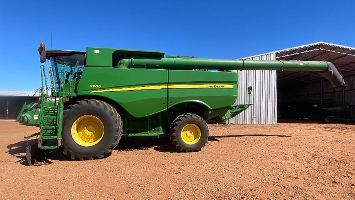 A bid of $110,000 was not enough to secure this 2011 John Deere S660 combine harvester with extended auger and 12.2 640D draper front with canola auger. Located at Eradu, it showed 4052 engine hours and 3406 rotor hours and came with a comb trailer, but was passed in at Nutrien Ag Solutions first multi-vendor online machinery auction.