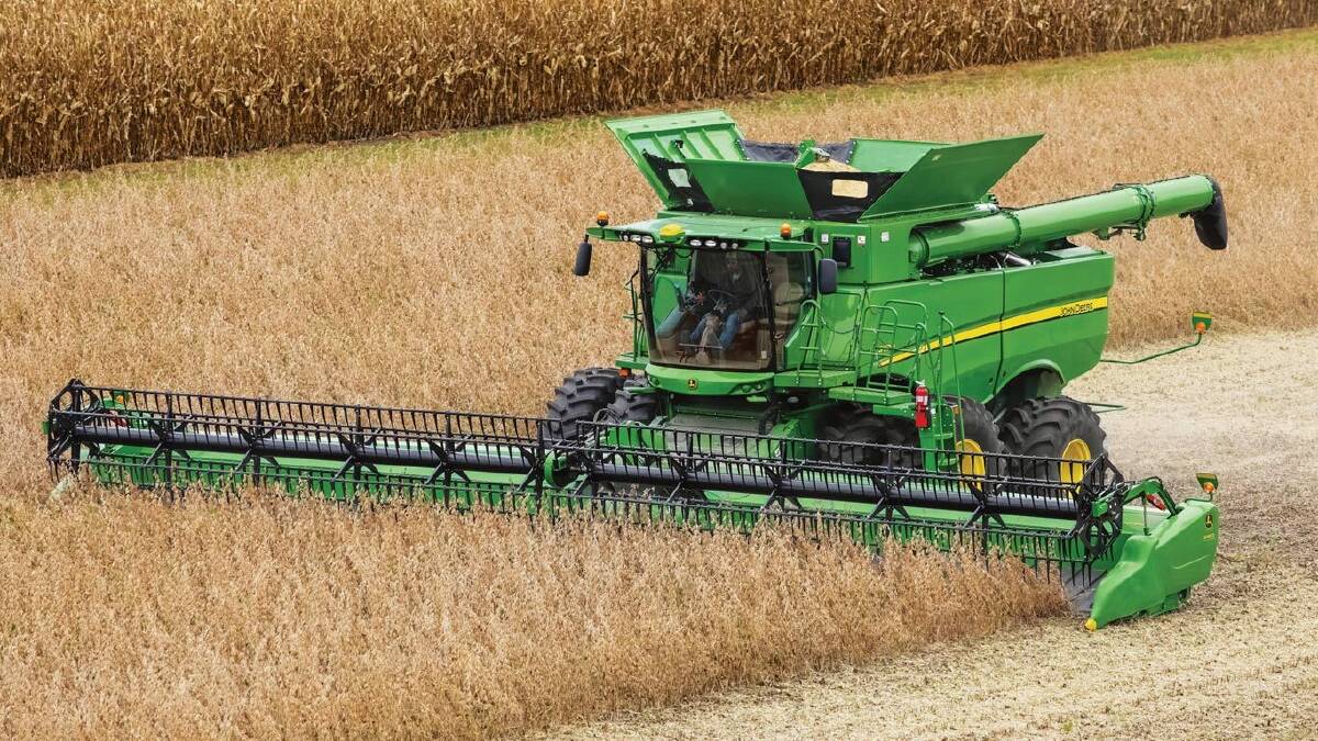 John Deere revealed an expansion to the top end of its combine harvester model line-up at last week's Agritechnica Show in Hanover, Germany.
