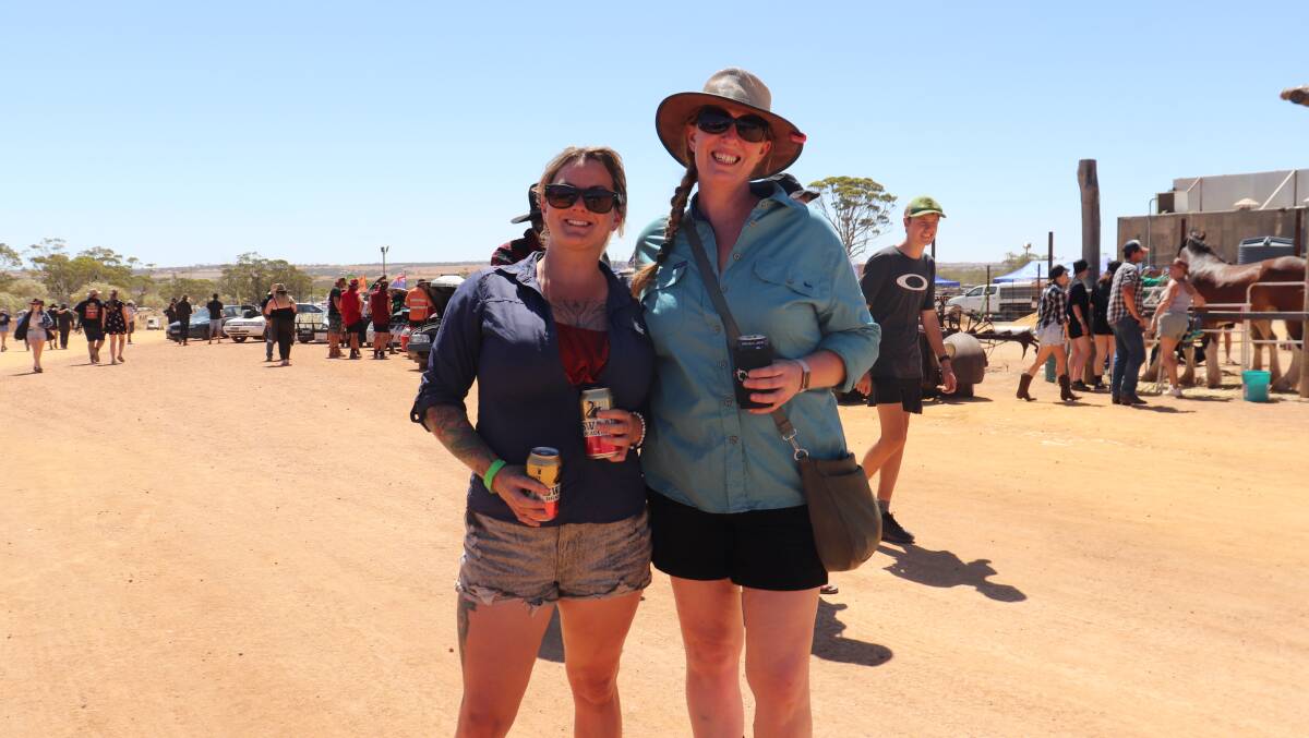 Sarah Underwood (left), Baldivis and Jessica Taylor, Forrestdale, drove a long way to be at the Woodstock Country Muster.