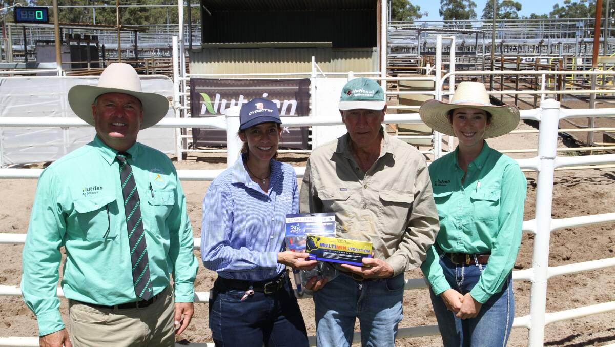 Nutrien Livestock auctioneer and Capel agent Chris Waddingham (left), volume buyer sponsor Kylie Meloury, Virbac central WA area sales manager, volume buyer with five bulls costing from $5000 to $10,000 Trevor Stoney, Stoney Pastoral Company, Yathroo and Nutrien Livestock trainee Libby Miell.