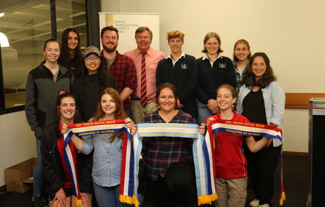  The team from Murdoch University, Murdoch, proudly displayed their ribbons for champion and reserve champion extra heavyweight and champion lightweight carcases. The team included Adelaide Hearle (front left), Emily Hovell, Emily Finch, Kate Branston, Stacey Egberts (back left), Anna Di Tullio, Felicia Ang, Val Rausch, Graeme Curry, Elders, Jai Thomas, Georgia Ward, Alexa Keller and Emily Upton.