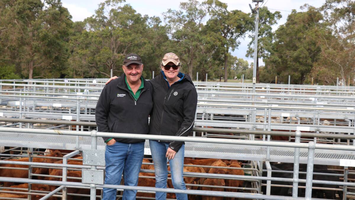 Nutrien Livestock, Peel representative Ralph Mosca (left), with client Fran Ward, Beela, after the penning and weighing was done.