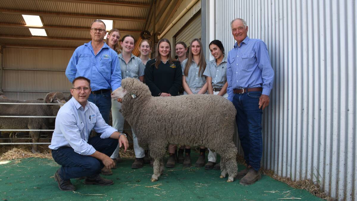 With the $3000 top-priced ram at Mondays Dongiemon and Tilba Tilba on-property ram sale at Williams, which was a Tilba Tilba Poll Merino purchased by the WA College of Agriculture - Harvey, were AWN State Wool and Livestock manager Greg Tilbrook (left), WA College of Agriculture - Harvey sheep technical officer Steve Adams, year 11 students Jemima Buch, Talesha James, Zahara Pitchers, Tahlia Reichelt, Jade Reilly, Bethany Rutten and Kendall Heliams and Tilba Tilba co-principal Stuart Rintoul.
