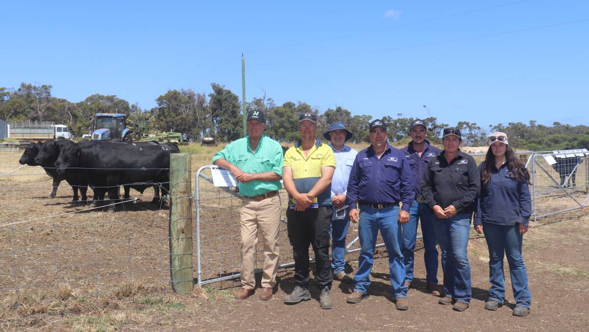 Nutrien Livestock Great Southern livestock manager Bob Pumphrey (left), with top-priced buyer Wayne Tapscott, Waymu Farms, Willyung, Virbac area sales manager Tony Murdoch, Mason Valley studs Darren, Connor, Narelle and Lara Burrow at Mondays Mason Valley on-property Angus bull sale at Youngs Siding.