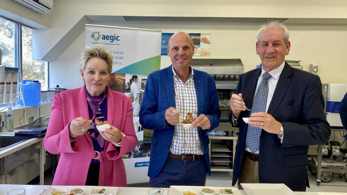 Agriculture and Food Minister Alannah MacTiernan, GRDC chairman John Woods and AEGIC chairman Ron Storey.