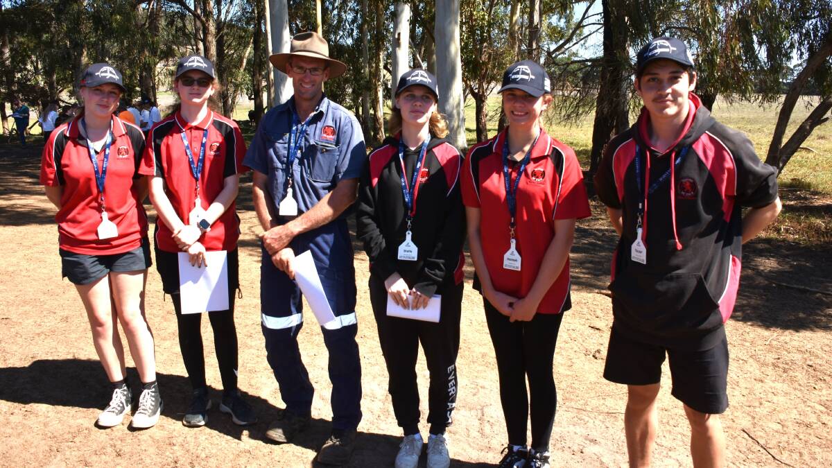 Looking over the challenge cattle in the feedlot during the day were Mount Barker Community College students Abigail Dickinson (left), Isabel Vandenbrogert, Stella Oxford, Hannah Hanley and Taylor Carr along with the colleges Agriculture technical officer Darren McDonald.