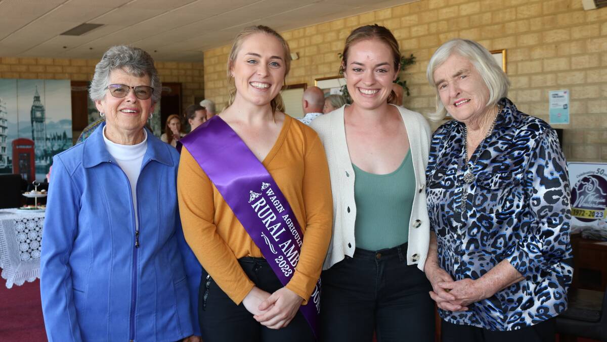 Kath Powell (left) with the 2023 Wagin Woolorama awardee Chloe Blight, her sister Bonnie Wilson, Williams and Wagin Woolorama committee member Lyn Hatherly, Bouninup, Wagin