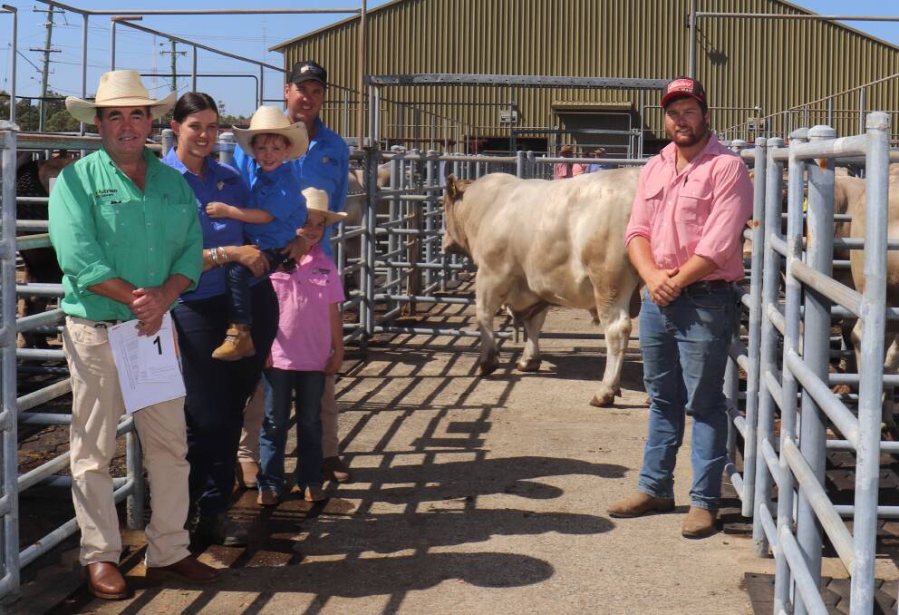 The top price in the Murray Grey run was $9000 twice and on both occasions the bulls were sold by the Nangara stud, Manjimup. With one of the $9000 top-priced bulls from the stud were Nutrien Livestock, Boyup Brook agent Jamie Abbs (left), who purchased one of the bulls for a South West client, Nangara principals Kylie Proctor and Cameron Harris with children Tayte and Tilly and Elders, Margaret River agent Brendan Millar, who was representing the Campbell family, Yornup, who purchased the other bull to sell at $9000.