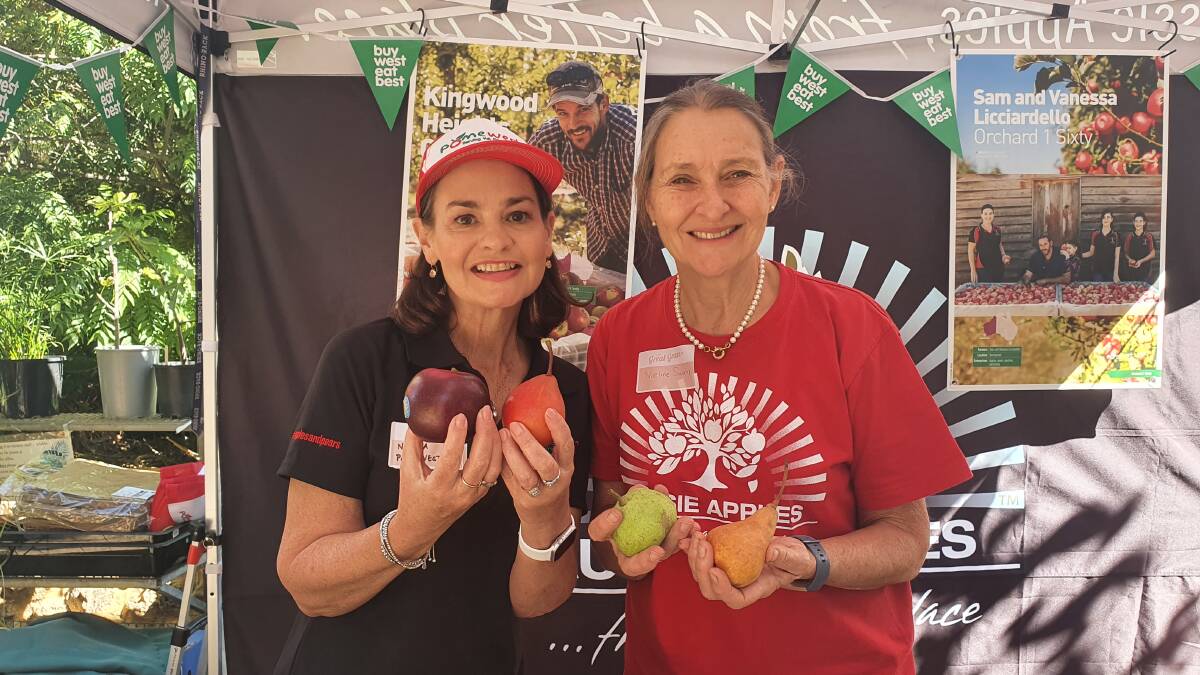 Talking all things apples and pears were Pomewest executive manager Nardia Stacy (left) and Fresh Finesse director Noelene Swain.