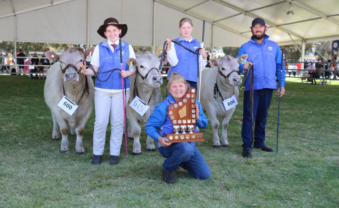 With the Square Meater team of three steers for the Rob Millner trophy were Kelmscott SHS handlers Abbey Toghill (left), Yr 12, Bindoon, with a Preston Rise steer, Hayley Atkinson, Yr 10, Kelmscott, with a Meta Park steer and Jason German, Sydney, New South Wales, with a Perup Organic Beef steer and Preston Rise stud co-principal Erin Wilcock.