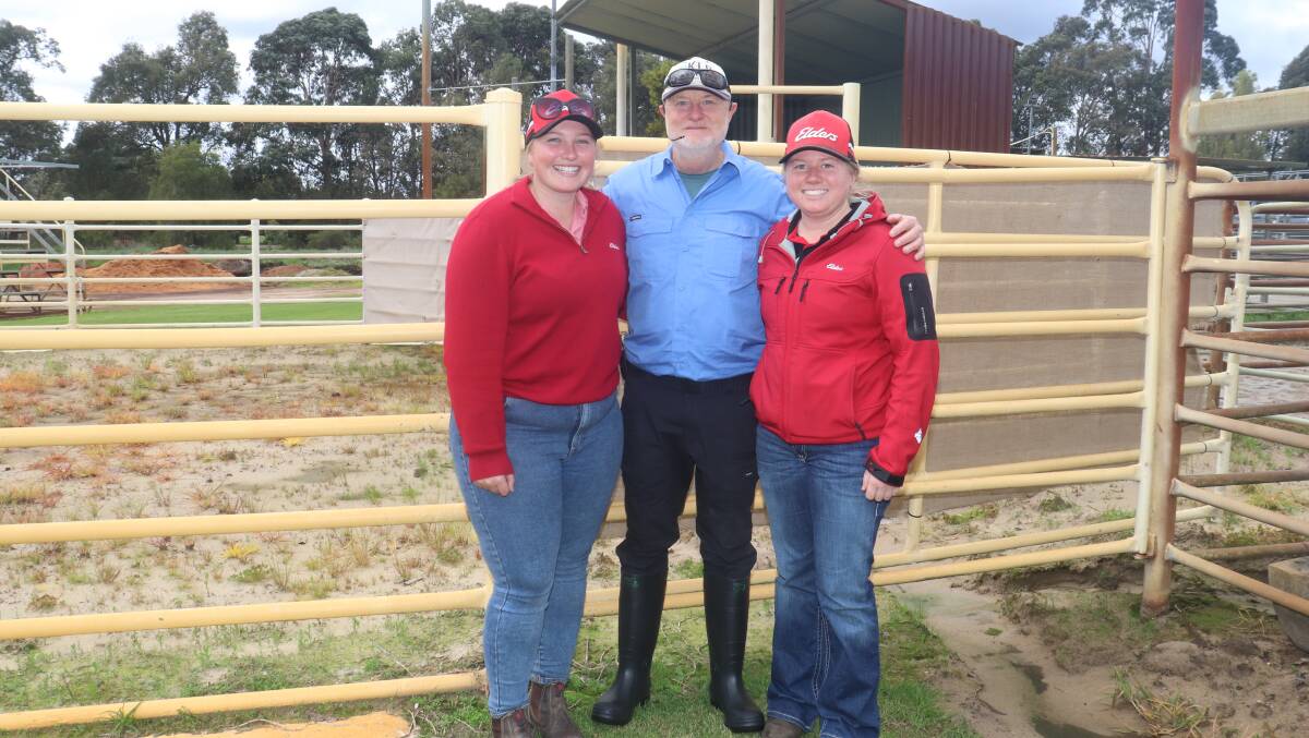 Elders livestock trainees Amber Lewis (left) and Emma Dougall with Grahame Rees before commencement of the practical aspect of the workshop.