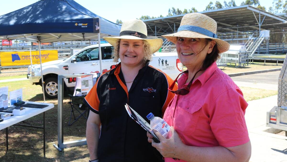 Tammi Owens (left), Shade Shelters Great Southern, caught up with Alida Park, Lake Muir Prime Beef, Lake Muir, at the saleyards while the Harvey Beef Gate 2 Plate Challenge induction day was underway.