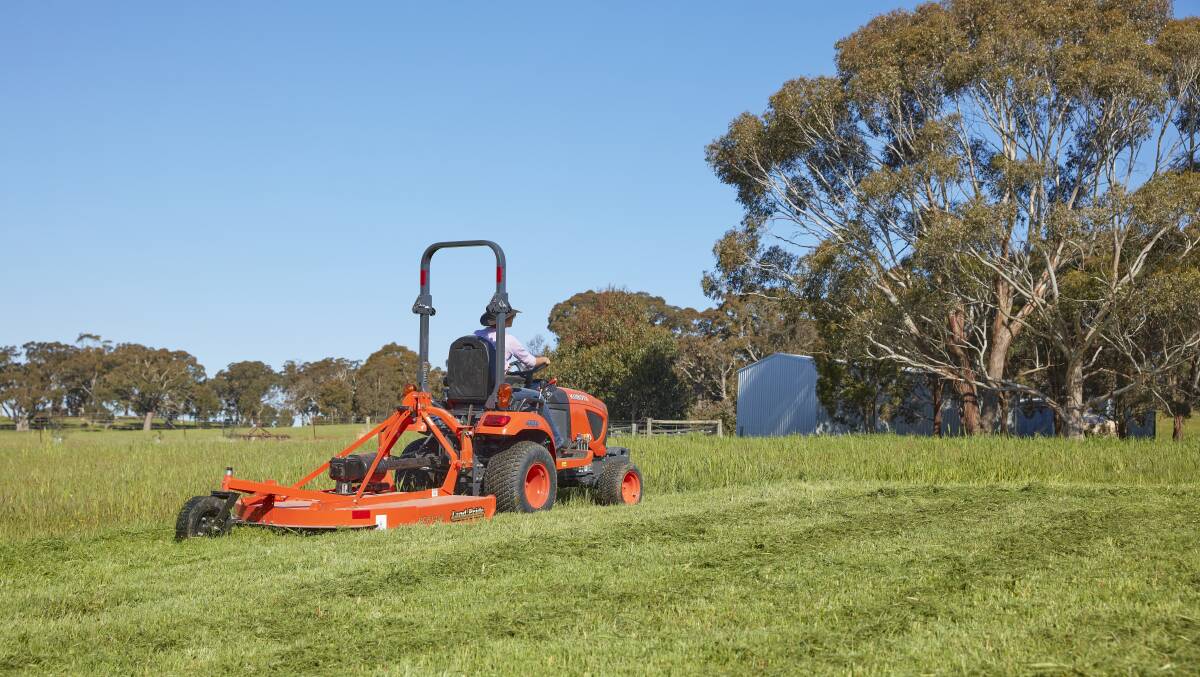 Kubota's Land Pride Quick Hitch is a unique product which allows our customers to attach and remove different Land Pride implements easily and safely.