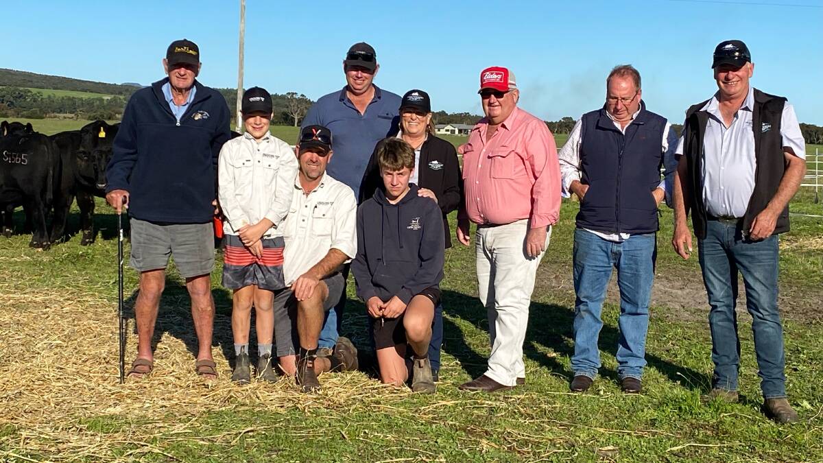  Pictured following the Lawsons Angus Manypeaks Yearling Bull Sale last week were $26,000 top-priced bull buyer Doug Cumming (left), Jarrahlea Pty Ltd, Mayanup, Lawsons Angus Manypeaks representative Bevan Ravenhill and his sons Tyler and Coby, buyer Douglas Cumming, Jarrahlea Pty Ltd, Kerry Thexton, Independent Rural Agents, Pemberton, Elders Albany agent Wayne Mitchell, Lawsons Angus stud principal Harry Lawson and IRA Pemberton agent Colin Thexton.