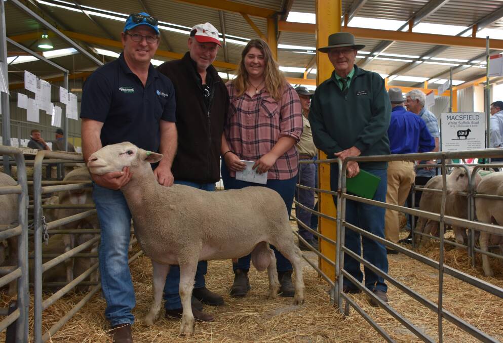 The Cascade White Suffolk stud, Cascade, led the way in the prime lamb sire section of the catalogue selling the five $1400 equal top-priced rams. With one of the sires to hit $1400 were Cascade principal Scott Welke (left), buyers Brad and Cassidy Whiting, Munglinup and Nutrien Livestock Brindley and Chatley Esperance agent Neil Brindley. The Whitings purchased four of Cascade's top-priced rams as part of a team of 11 from the stud.