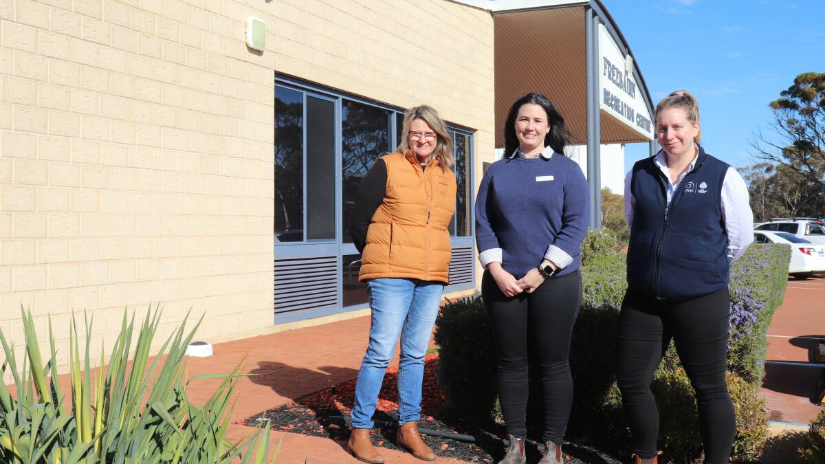Department of Primary Industries and Regional Development (DPIRD) chief veterinary officer Michelle Rodan (left) with DPIRD Katanning livestock biosecurity officer Jemma Thomas and Australian Wool Innovation WA industry relations officer Tori Kirk. The women spokes about biosecurity in the agricultural industry at the WAFarmers Kulin meeting on Monday.