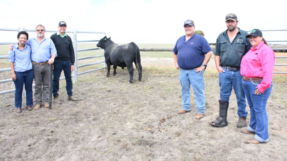 With the $14,500 top-priced Bannitup bull at last weeks combined Bannitup and Naranda Angus on-property bull sale at Esperance which sold to the Whiting family, Shepwok Angus, Esperance, were Bannitup principals Khumo (left) and Andrew Johnson; Chatley Livestock, Nutrien Livestock, Esperance agent Darren Chatley, top prize sponsor representative Ben Fletcher, Zoetis and Shepwok Angus cattle managers Nigel and Jess Bingham.