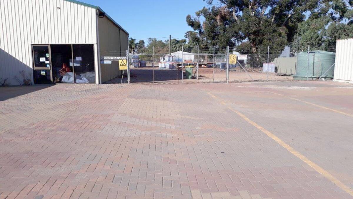 Commercial property in the heart of Moora