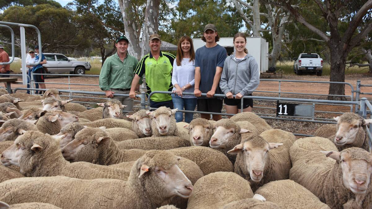 The Hewett family, Corrigin, saw their line of 360 July shorn 1.5yo ewes sell for the $220 second top price at last year's Nutrien Livestock Corrigin/Wickepin State Premier Ewe and Lamb Sale. With the line were Nutrien Livestock representative James Culleton (left) and John, Jocelyn, Kyle and Shenae Hewett