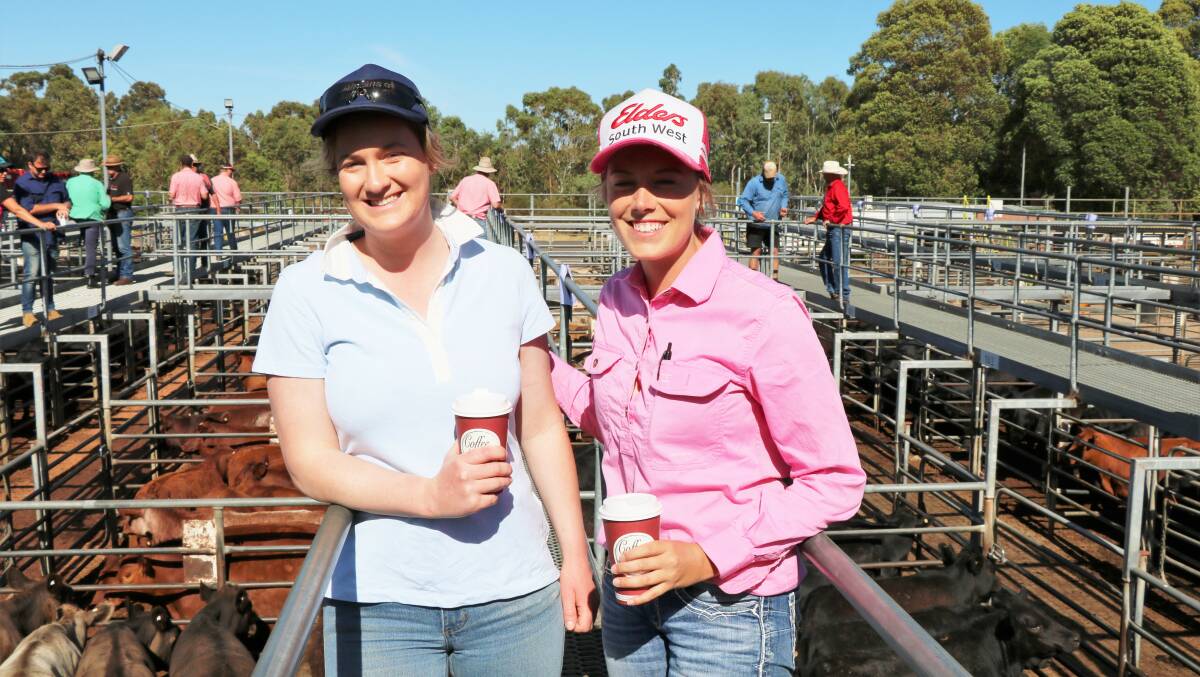 Brooke Peel (left), Dunkeld, Victoria, was in the State on holidays and was on the rail before the sale with Amanda Cavenagh, Elgin.